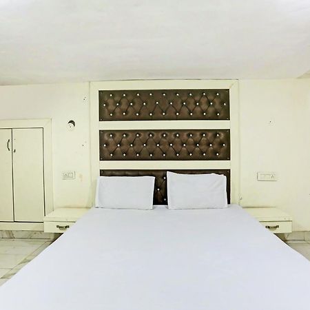 Hotel O Saffron Night Stay Амрітсар Екстер'єр фото
