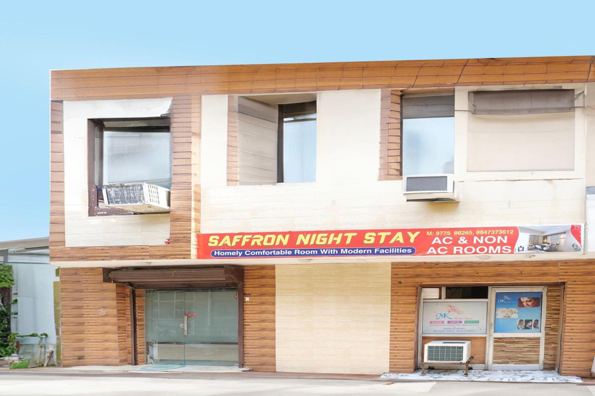 Hotel O Saffron Night Stay Амрітсар Екстер'єр фото